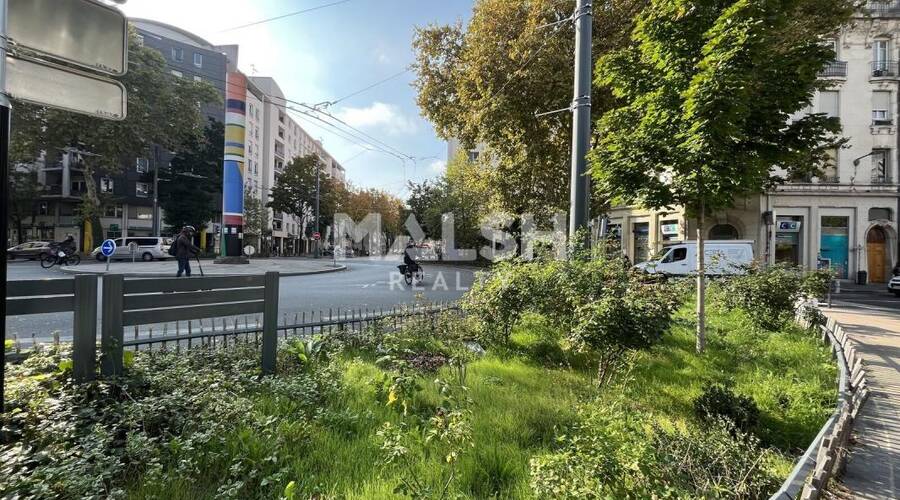 MALSH Realty & Property - Local commercial - Carré de Soie / Grand Clément / Bel Air - Villeurbanne - 8
