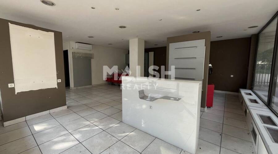 MALSH Realty & Property - Local commercial - Carré de Soie / Grandclément / Bel Air - Villeurbanne - 2