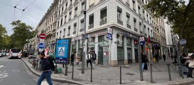 MALSH Realty & Property - Local commercial - Lyon 7° / Gerland - Lyon 7 - 3