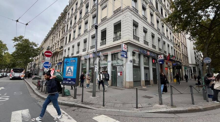 MALSH Realty & Property - Local commercial - Lyon 7° / Gerland - Lyon 7 - 3