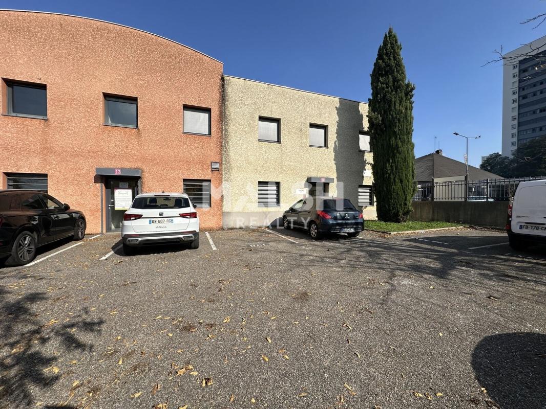 MALSH Realty & Property - Local d'activités - Lyon Sud Est - Vénissieux - 1