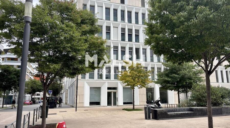 MALSH Realty & Property - Bureau - Lyon 2° / Confluence - Lyon 2 - 10