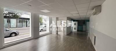 MALSH Realty & Property - Bureau - Lyon 2° / Confluence - Lyon 2 - 4