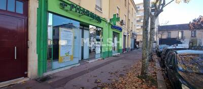 MALSH Realty & Property - Local commercial - Lyon Sud Est - Saint-Fons - 1
