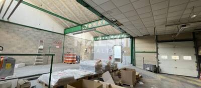 MALSH Realty & Property - Local d'activités - Carré de Soie / Grand Clément / Bel Air - Villeurbanne - 3