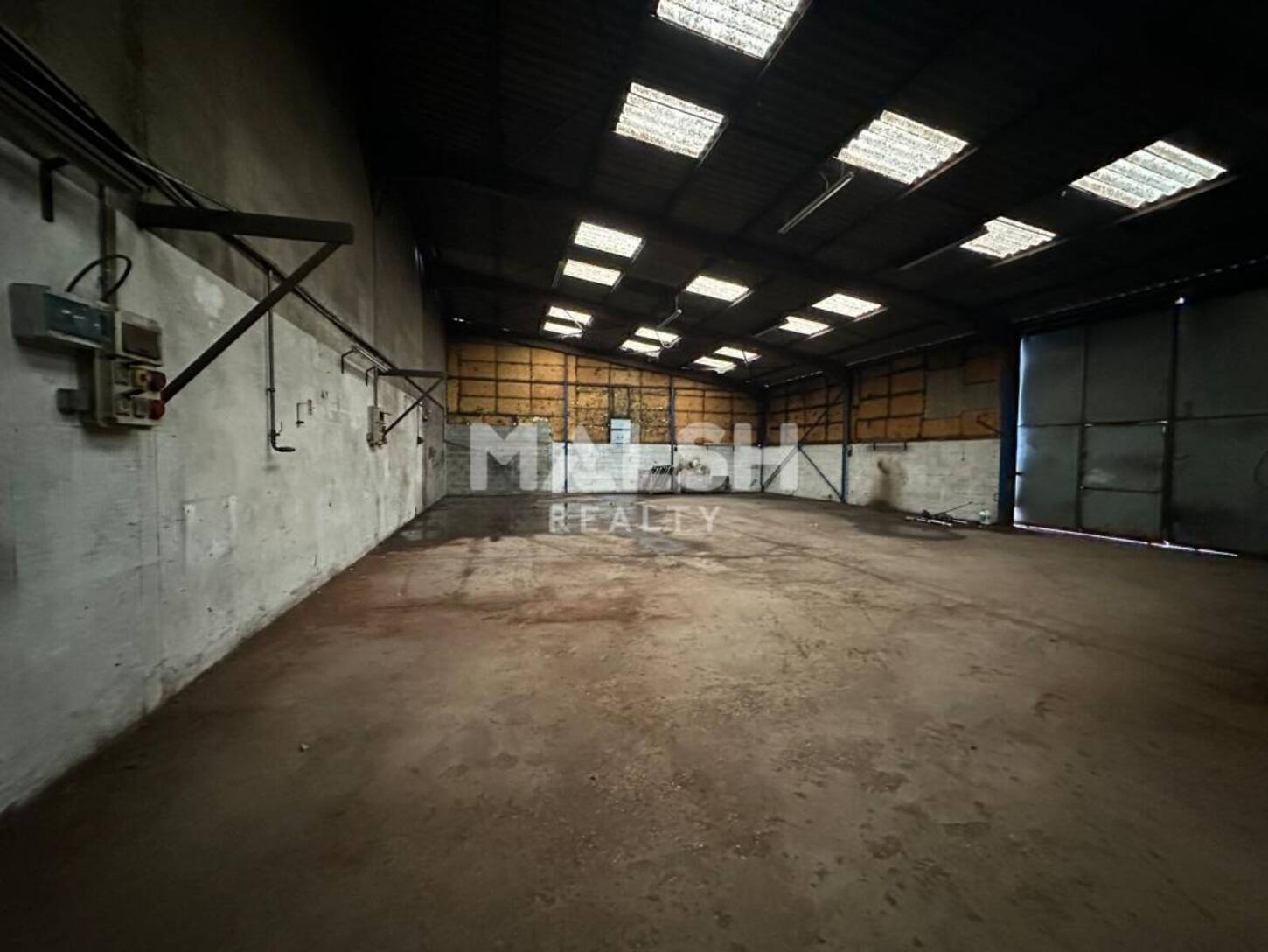 MALSH Realty & Property - Local d'activités - Lyon EST (St Priest /Mi Plaine/ A43 / Eurexpo) - Genas - 2