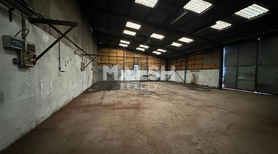 MALSH Realty & Property - Local d'activités - Lyon EST (St Priest /Mi Plaine/ A43 / Eurexpo) - Genas - 2