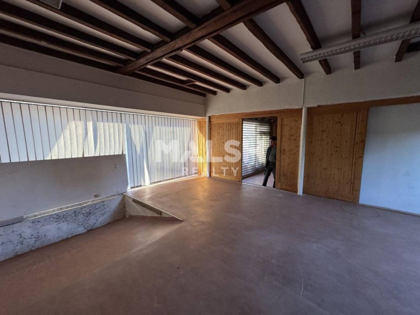 MALSH Realty & Property - Local d'activités - Saint Etienne - Saint-Étienne - 2