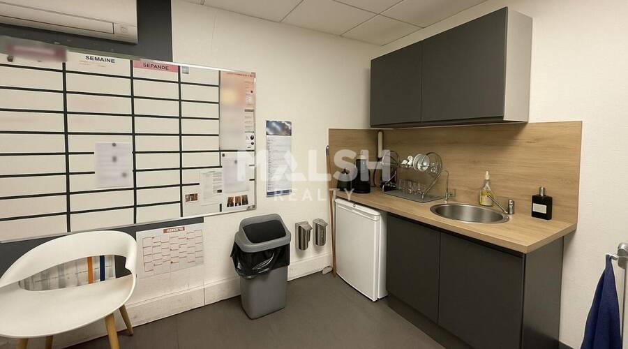 MALSH Realty & Property - Local d'activités - Lyon EST (St Priest /Mi Plaine/ A43 / Eurexpo) - Chassieu - 9