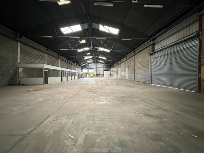 MALSH Realty & Property - Local d'activités - Lyon Sud Est - Vénissieux - 1