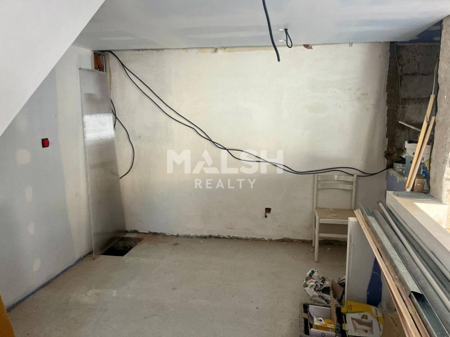 MALSH Realty & Property - Local commercial - Plateau Nord / Val de Saône - Caluire-et-Cuire - 2