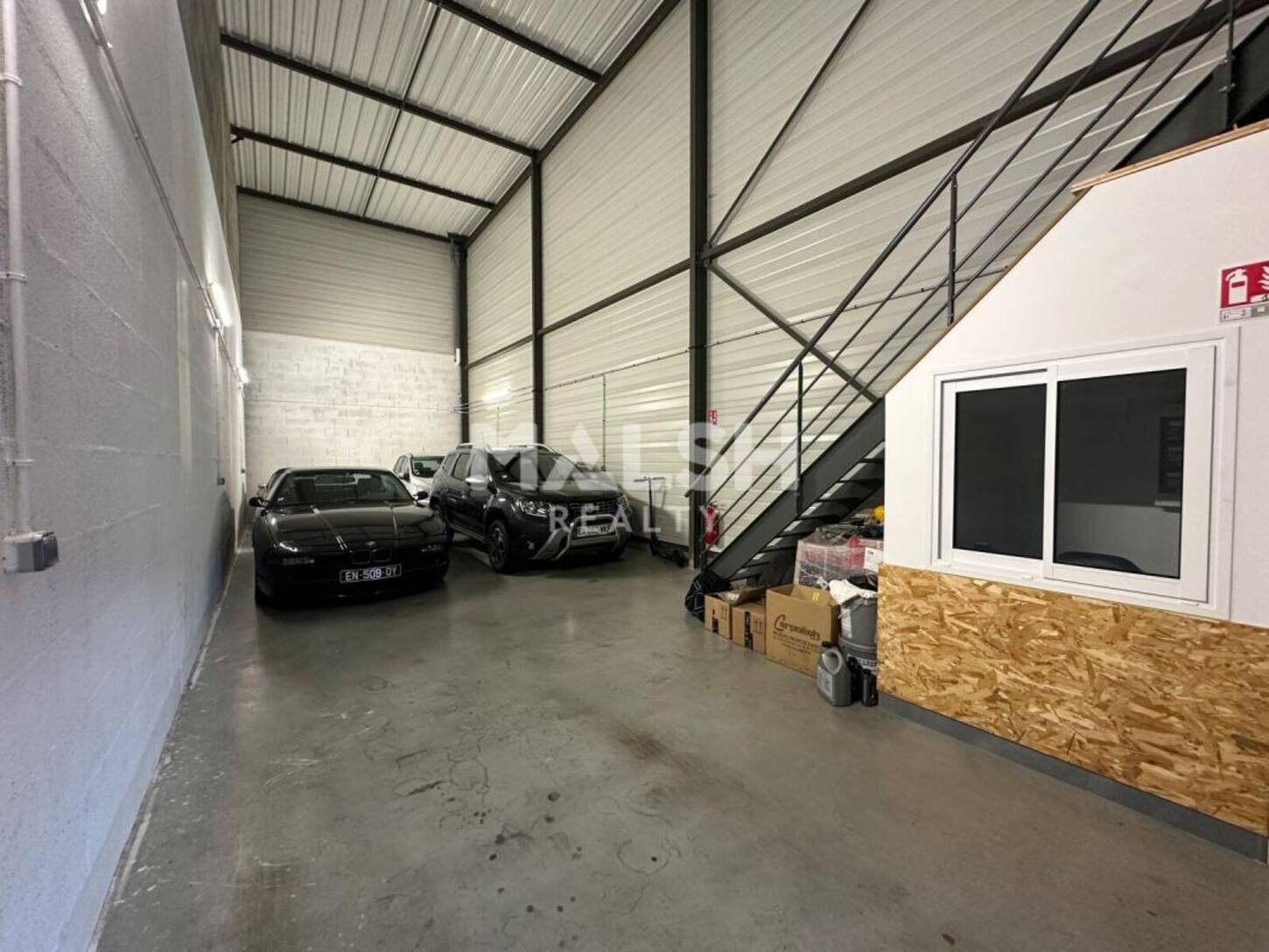 MALSH Realty & Property - Local d'activités - Extérieurs NORD (Villefranche / Belleville) - Limas - 2