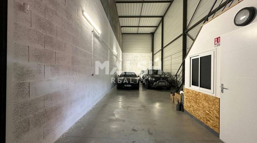MALSH Realty & Property - Local d'activités - Extérieurs NORD (Villefranche / Belleville) - Limas - 3