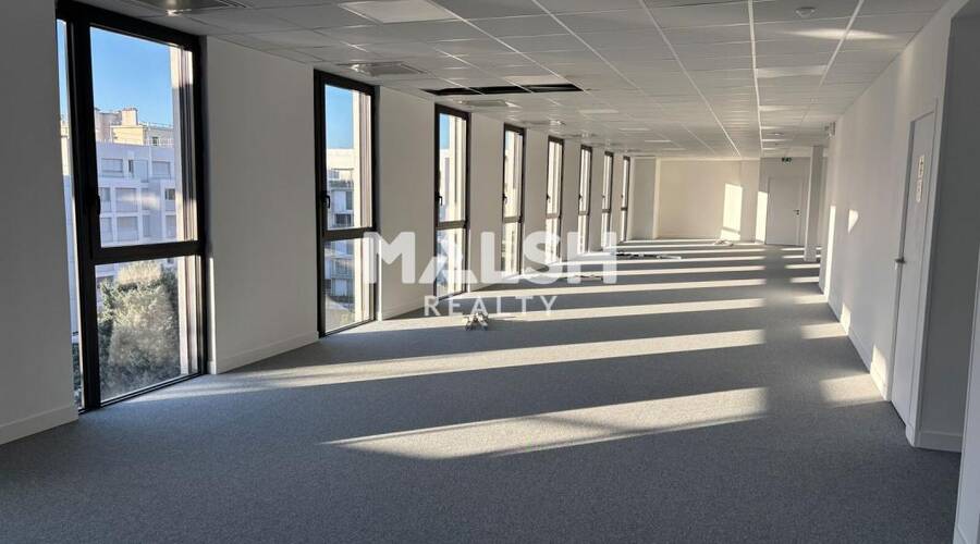 MALSH Realty & Property - Bureau - Lyon 2° / Confluence - Lyon 2 - 2