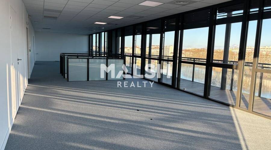 MALSH Realty & Property - Bureau - Lyon 2° / Confluence - Lyon 2 - 9