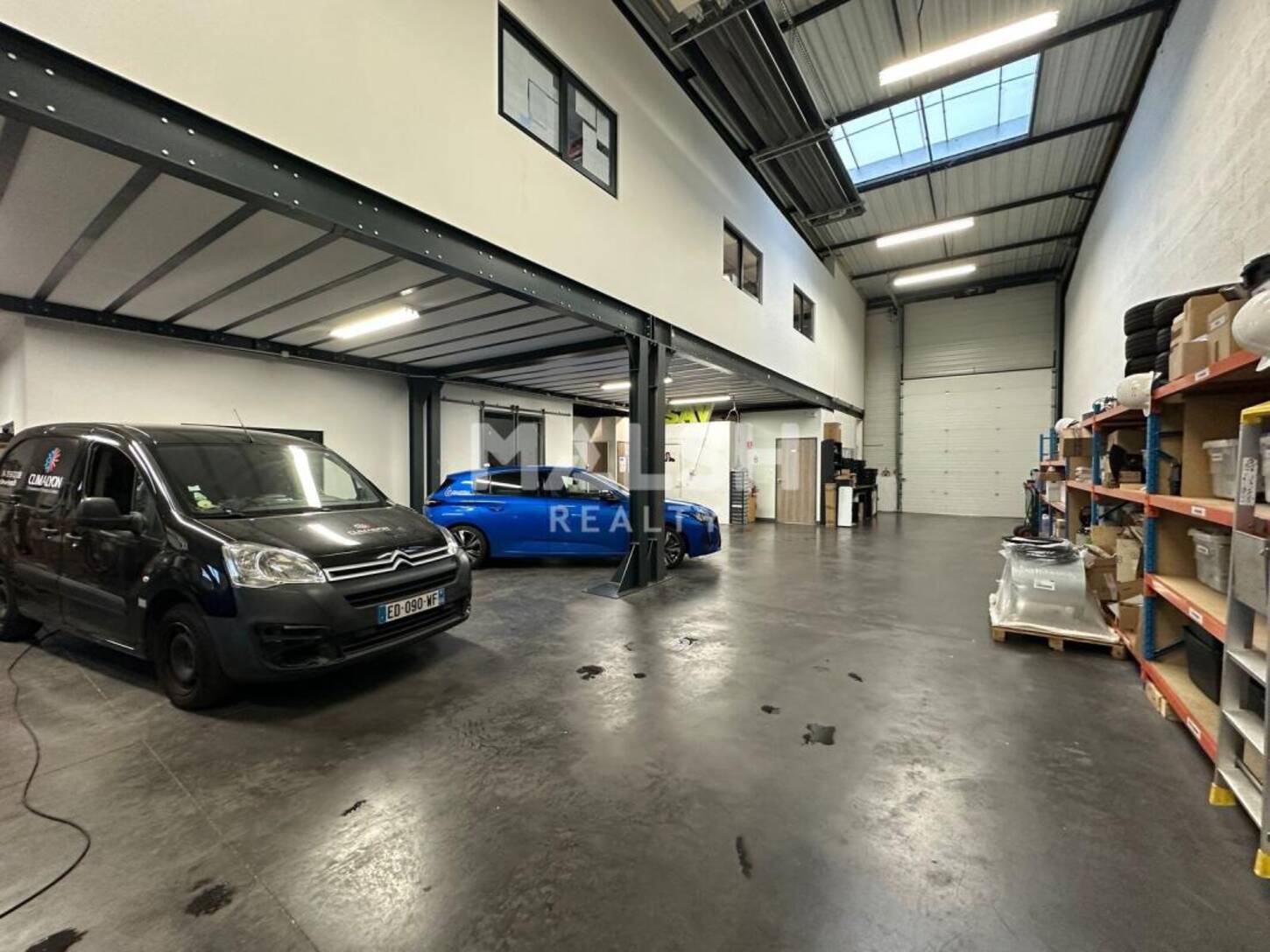 MALSH Realty & Property - Local d'activités - Lyon Nord Est (Rhône Amont) - Décines-Charpieu - 2
