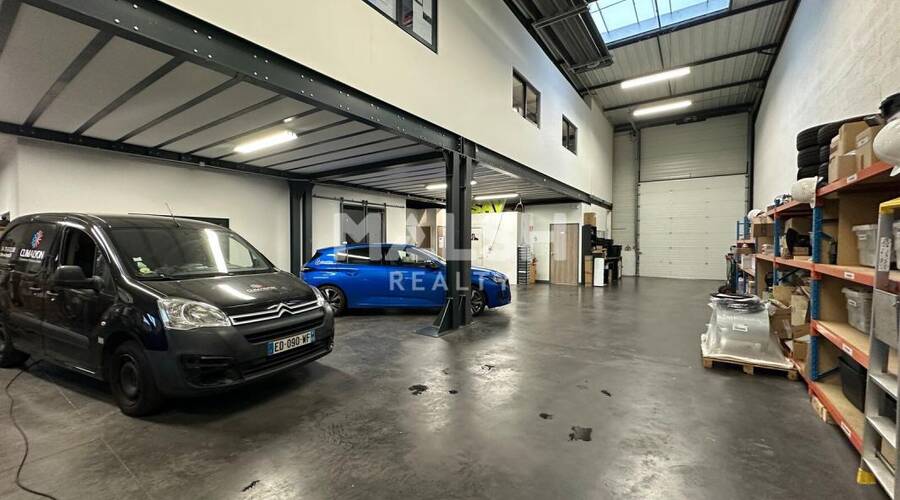 MALSH Realty & Property - Local d'activités - Lyon Nord Est (Rhône Amont) - Décines-Charpieu - 2