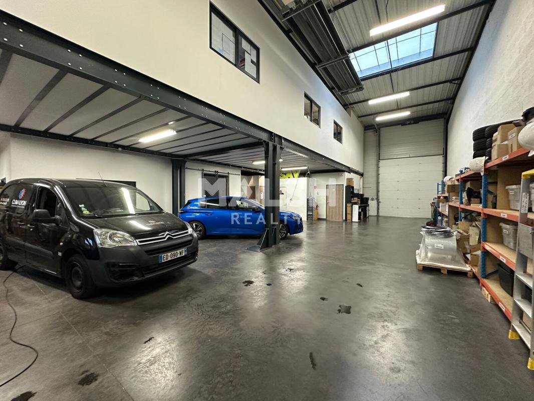 MALSH Realty & Property - Local d'activités - Lyon Nord Est (Rhône Amont) - Décines-Charpieu - 2