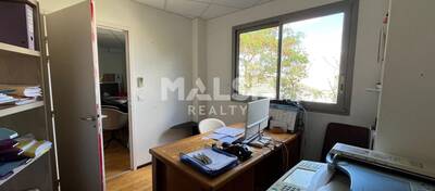 MALSH Realty & Property - Local commercial - Lyon EST (St Priest /Mi Plaine/ A43 / Eurexpo) - Saint-Priest - 3