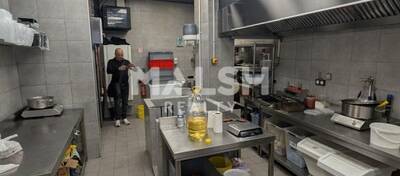 MALSH Realty & Property - Local commercial - Carré de Soie / Grand Clément / Bel Air - Villeurbanne - 4