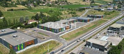 MALSH Realty & Property - Local commercial - Extérieurs NORD (Villefranche / Belleville) - Anse - 5