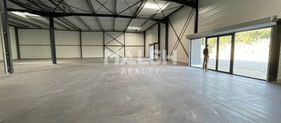 MALSH Realty & Property - Local commercial - Extérieurs NORD (Villefranche / Belleville) - Anse - 1