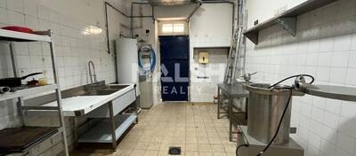 MALSH Realty & Property - Local commercial - Carré de Soie / Grand Clément / Bel Air - Villeurbanne - 4