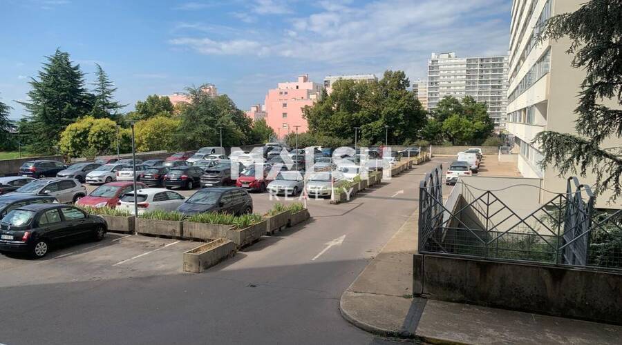 MALSH Realty & Property - Bureau - Plateau Nord / Val de Saône - Rillieux-la-Pape - 2