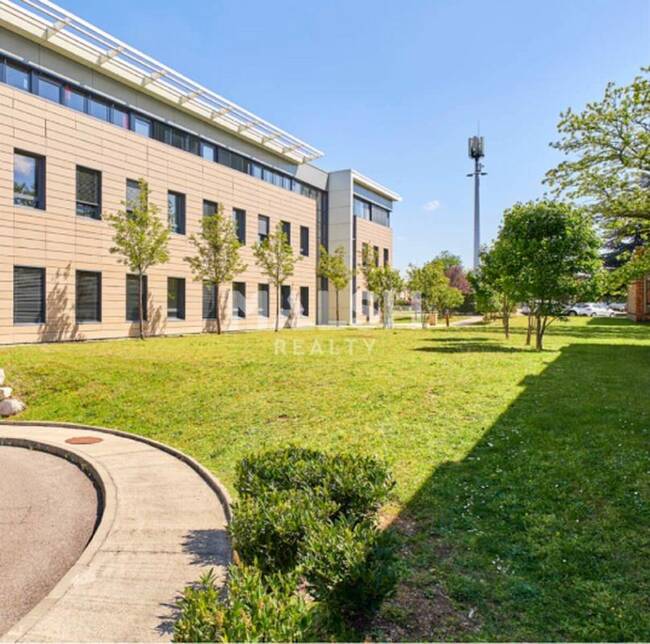 MALSH Realty & Property - Local d'activités - Lyon Sud Est - Vénissieux - 1