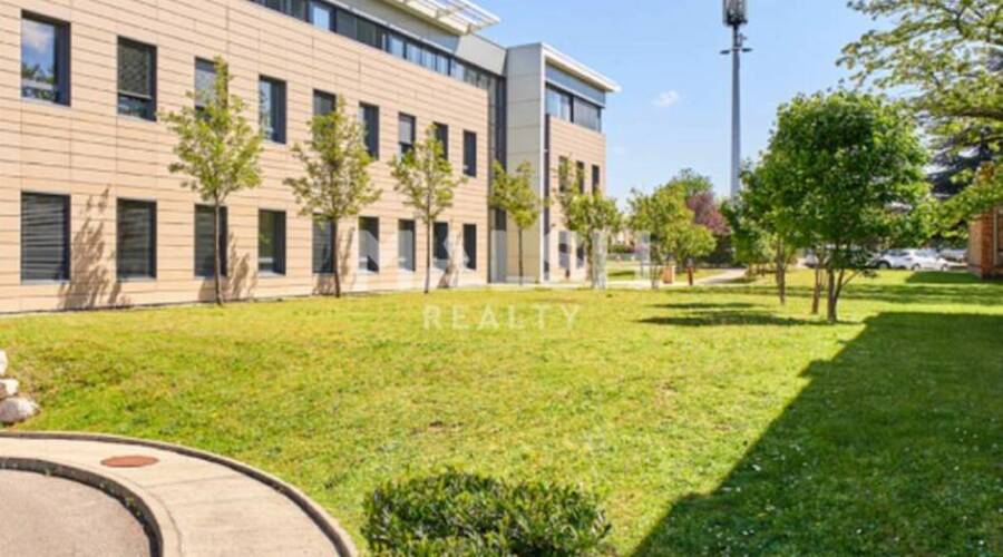 MALSH Realty & Property - Local d'activités - Lyon Sud Est - Vénissieux - 1