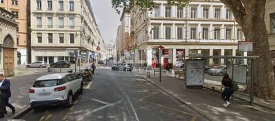MALSH Realty & Property - Local commercial - Lyon - Presqu'île - Lyon 2 - 3