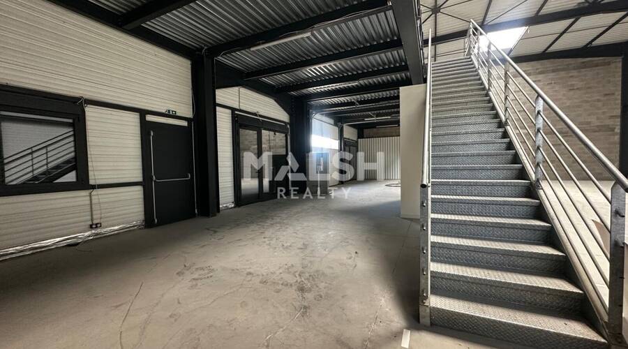 MALSH Realty & Property - Local d'activités - Extérieurs NORD (Villefranche / Belleville) - Trévoux - 5