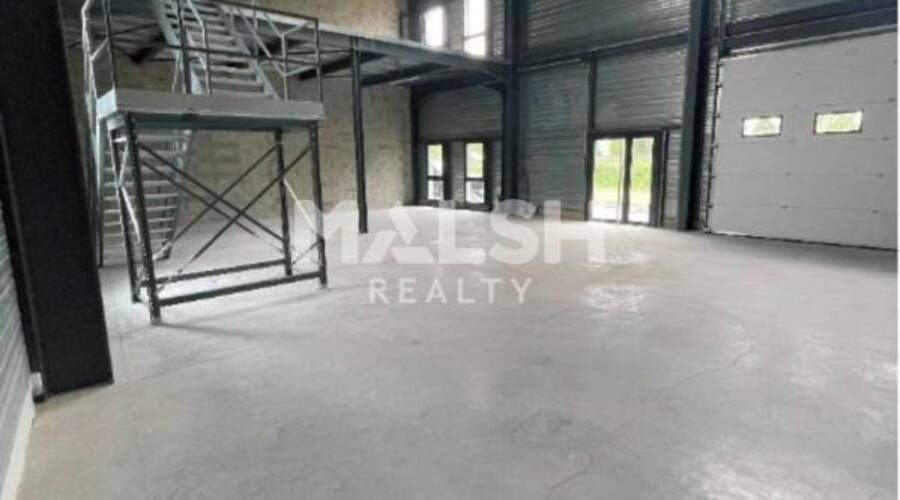 MALSH Realty & Property - Local d'activités - Nord Isère ( Ile d'Abeau / St Quentin Falavier ) - Bourgoin-Jallieu - 3