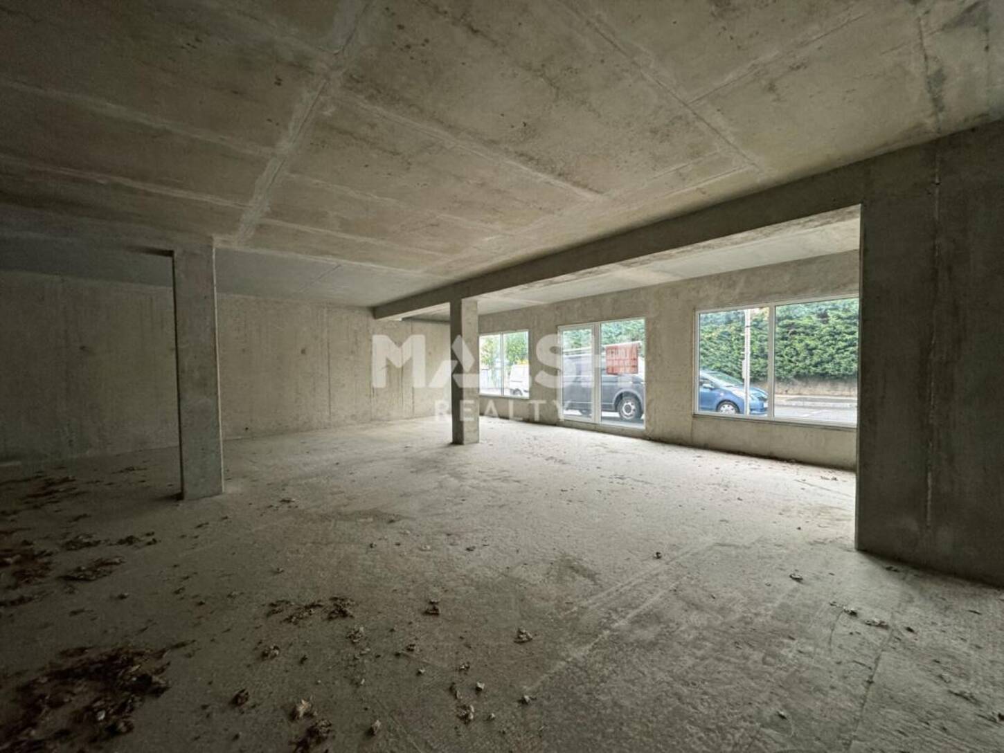 MALSH Realty & Property - Local commercial - Saint-Just-Saint-Rambert - 2