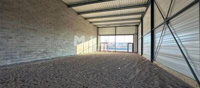 MALSH Realty & Property - Local commercial - Extérieurs OUEST (Tarare / Arbresle) - Bourges - 2