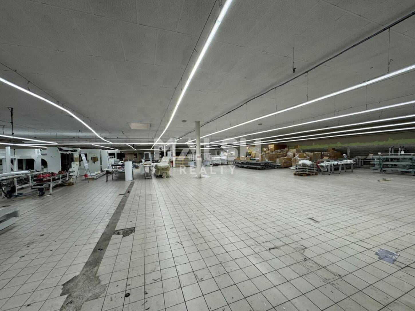 MALSH Realty & Property - Local d'activités - Saint Etienne - Saint-Étienne - 2