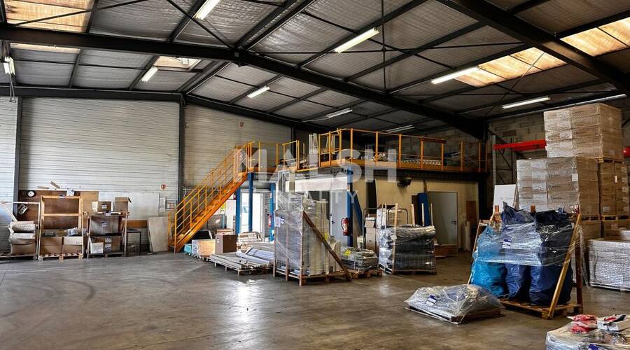 MALSH Realty & Property - Local d'activités - Montrond-les-Bains - 1