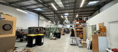 MALSH Realty & Property - Local d'activités - Saint Etienne - Saint-Étienne - 1