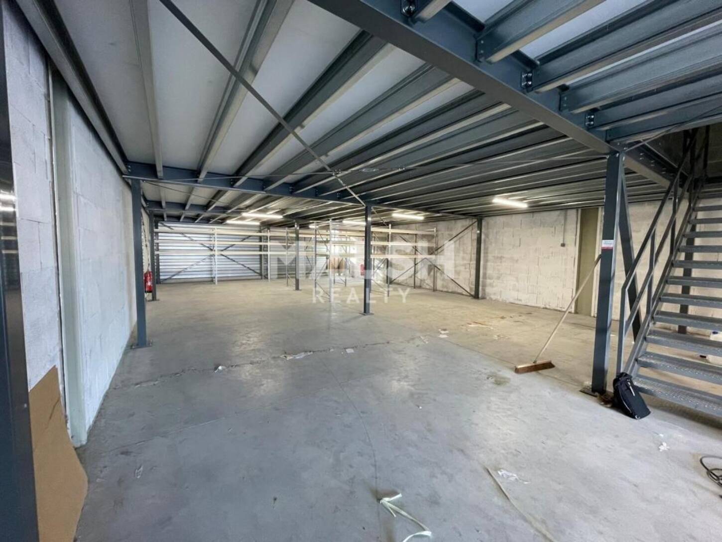 MALSH Realty & Property - Local d'activités - Côtière (Ain/A42/Beynost/Dagneux/Montluel) - Beynost - 2