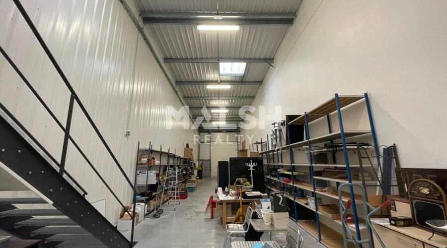 MALSH Realty & Property - Local d'activités - Extérieurs OUEST (Tarare / Arbresle) - Lentilly - 3
