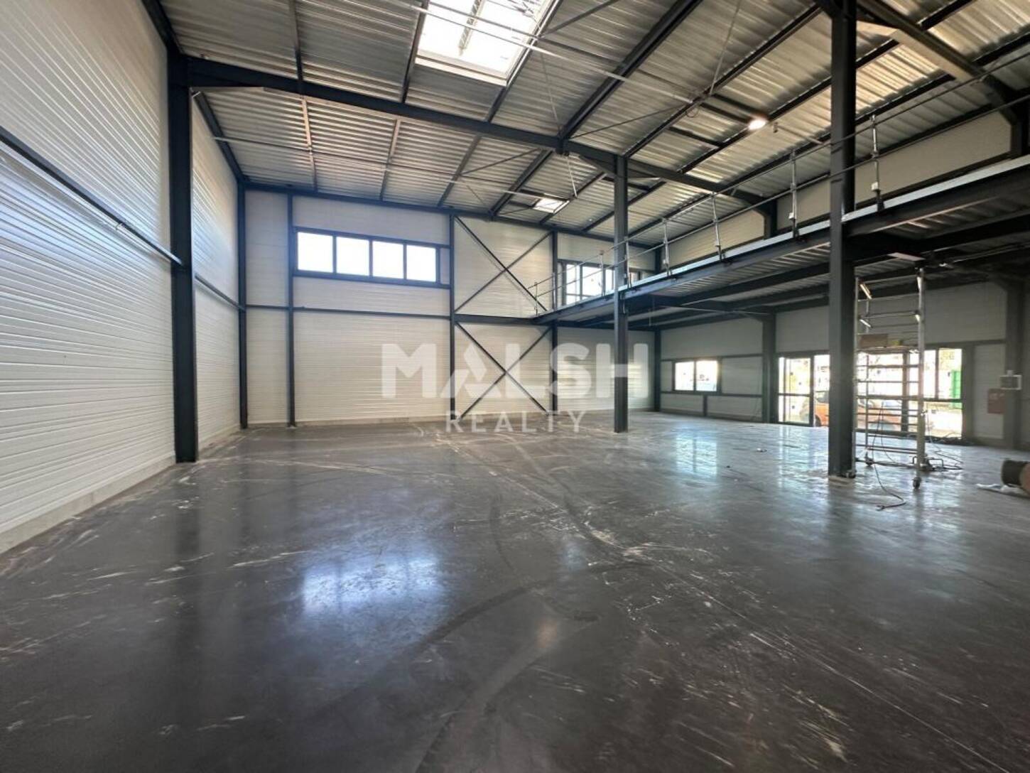 MALSH Realty & Property - Local d'activités - Carré de Soie / Grand Clément / Bel Air - Vaulx-en-Velin - 2