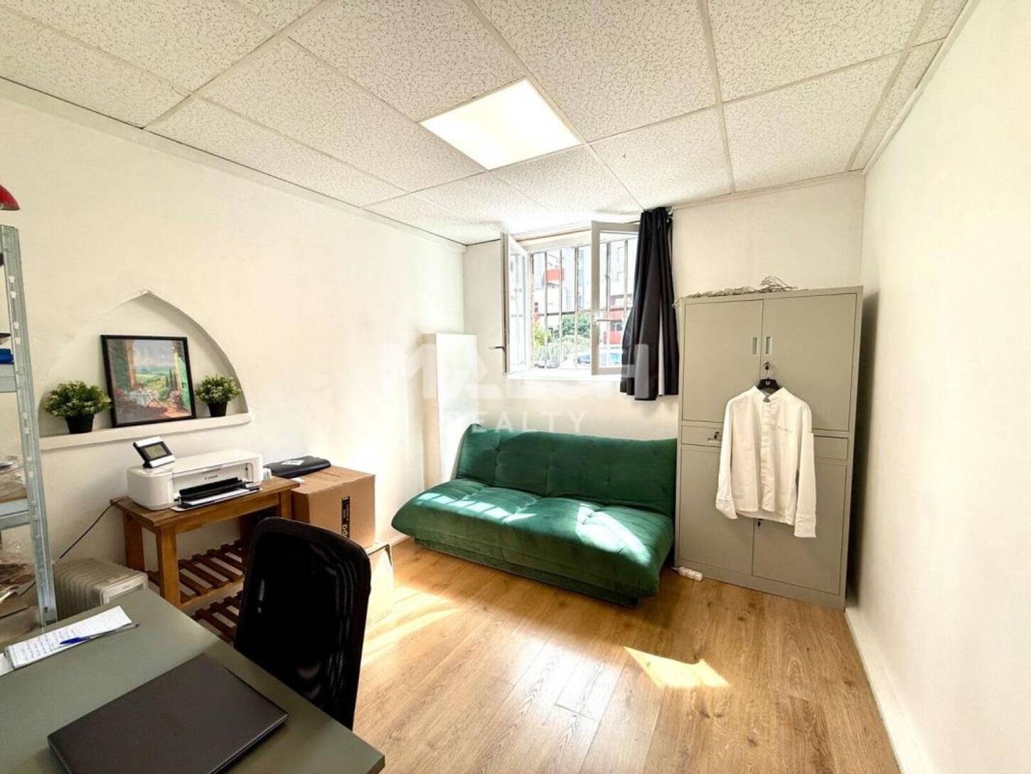 MALSH Realty & Property - Local commercial - Carré de Soie / Grand Clément / Bel Air - Villeurbanne - 2