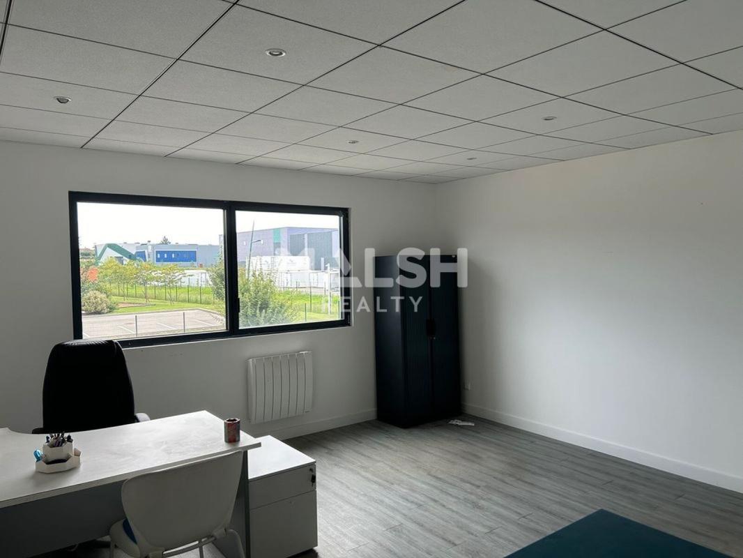 MALSH Realty & Property - Local d'activités - Extérieurs NORD (Villefranche / Belleville) - Civrieux - 5