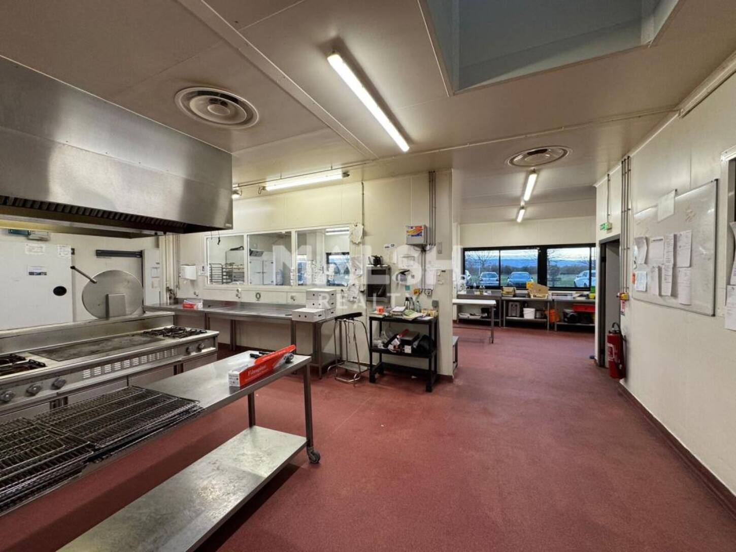 MALSH Realty & Property - Local commercial - Montrond-les-Bains - 2