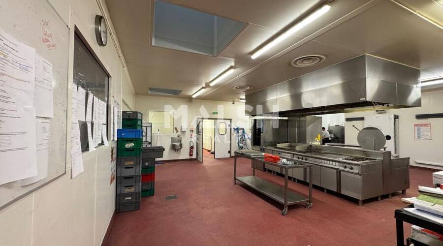 MALSH Realty & Property - Local commercial - Montrond-les-Bains - 4