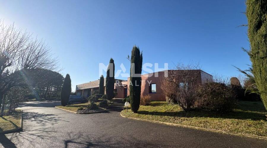 MALSH Realty & Property - Local d'activités - Montagny - 23