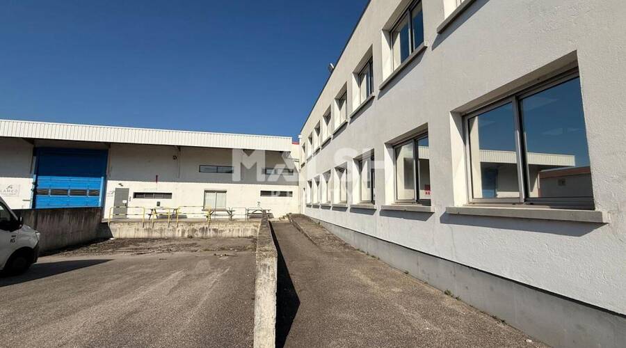 MALSH Realty & Property - Local d'activités - Carré de Soie / Grand Clément / Bel Air - Villeurbanne - 1