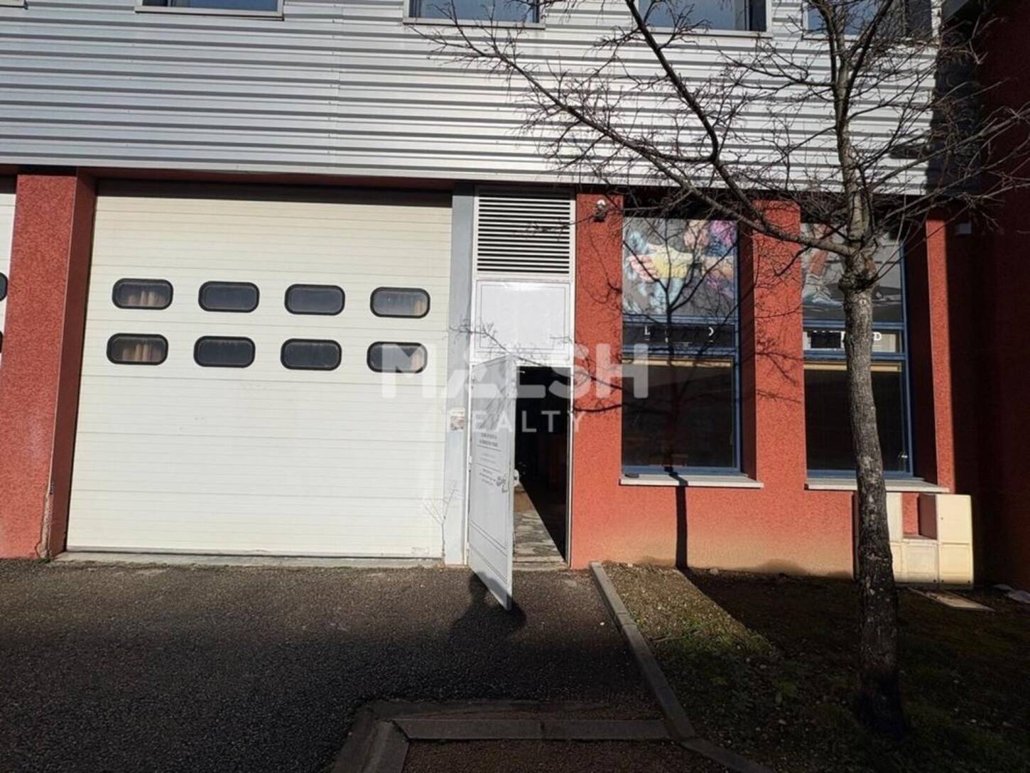 MALSH Realty & Property - Local d'activités - Lyon Sud Ouest - Brignais - 2