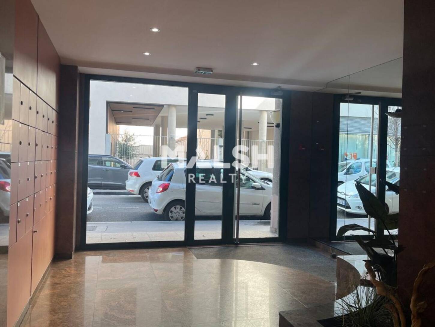 MALSH Realty & Property - Bureau - Carré de Soie / Grand Clément / Bel Air - Villeurbanne - 2