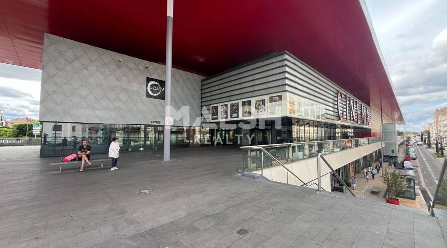 MALSH Realty & Property - Local commercial - Nord 42 - Roanne - 1